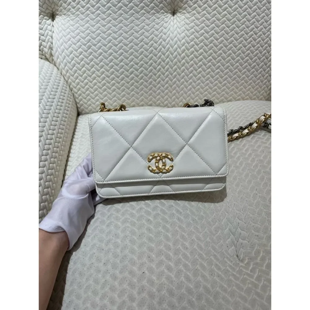 Chanel Women Pre-Loved Bag Very Good Condition